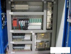 plc控制柜的組成一個部分